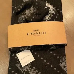 Coach Hat, Scarf, and Water Bottle Coach | Accessories | Coach Hat Scarf And Water Bottle  main image 2